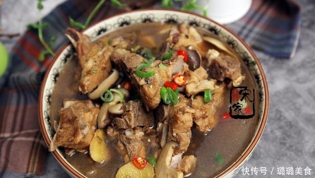 油锅烧热|天冷,多给家人吃这6道菜,保暖驱寒增加免疫力,一冬不生病