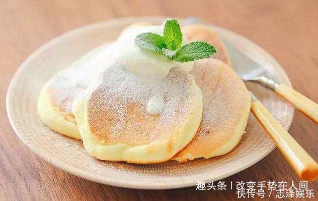 家庭自制蛋糕, 15分钟做好, 不用电饭锅不用烤箱, 非常松软。