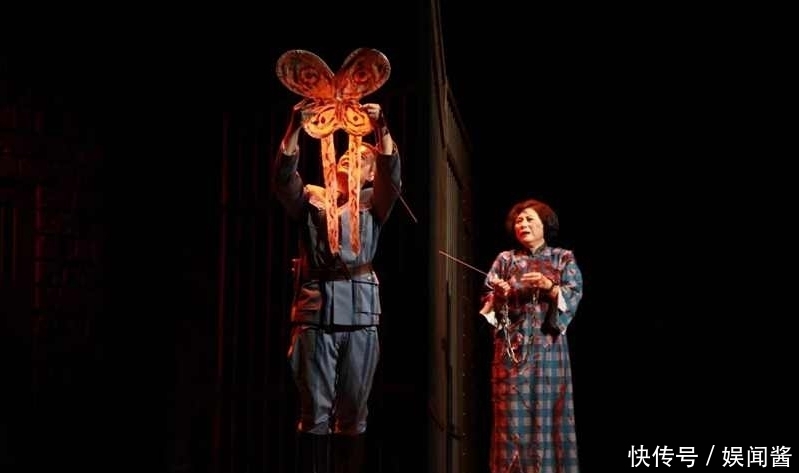 世界公认的大师,隐居深山40年潜心戏剧:世界是一座精神病院