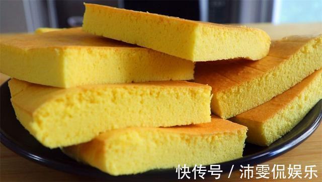 自制蛋糕真不难,6个鸡蛋1碗面粉,烤到金黄就出炉