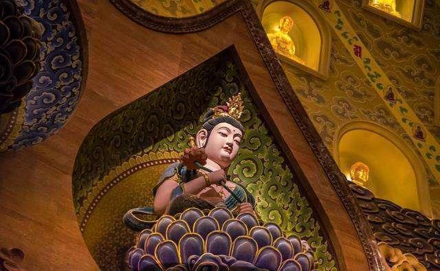 古人#古人赶夜路,为什么宁愿露宿坟地,也不愿住古庙,有何讲究