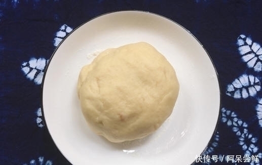 中秋月饼不用买了，教你月饼做法，一看就会，干净卫生又好吃