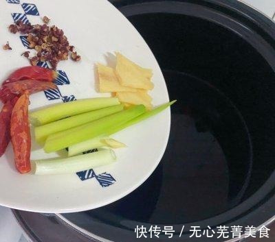 面条|排骨豆角焖面这么做最好吃,一般人我不告诉他!