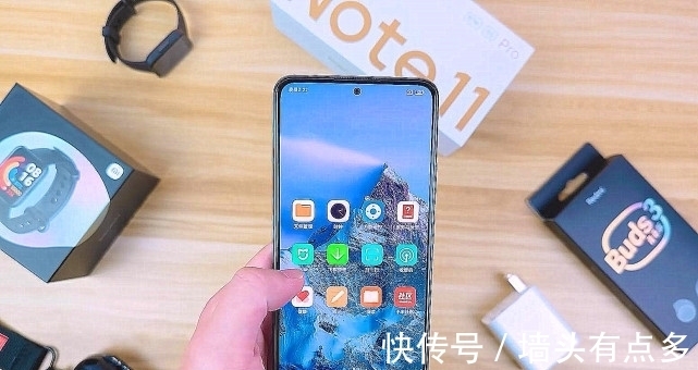 红米Note11|去线下体验红米Note11系列后，老板却强推Pro版，四点原因很真实