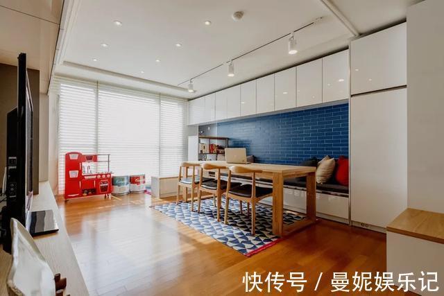 卡座|同样去客厅化,她却不买沙发坚定打卡座,83㎡比200㎡收纳强