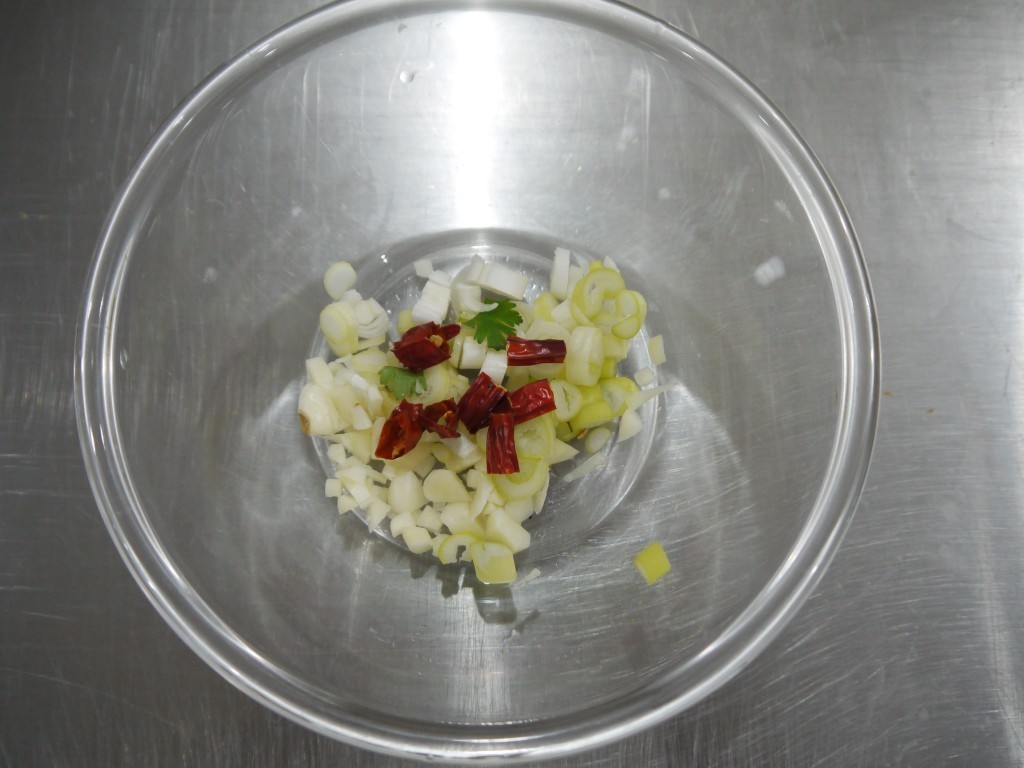 夏天了，牛肉这个吃法比火锅解馋，5分钟上饭桌，停不下筷子