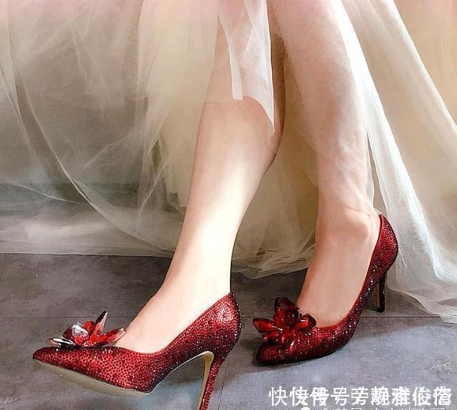 集美们|集美们,你们知道怎么才能挑选到合适的婚鞋吗