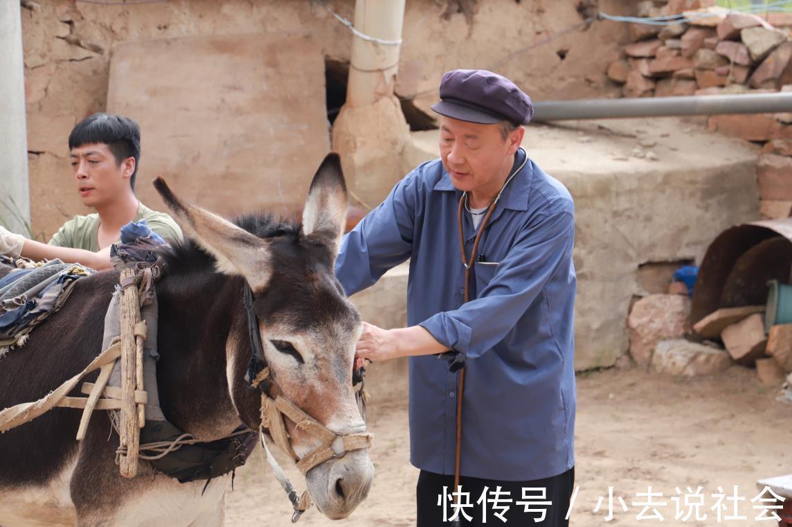 扶貧|《那些日子》侯天來(lái)化身扶貧一甲子的老共產(chǎn)黨員《情系暖水灣》