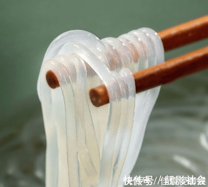 粉条|炒粉条,焯水后别直接下锅!多做一步,根根分明,爽滑入味不粘锅