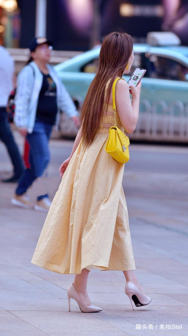 高跟儿 夏日出街必备单品,一双显气质显腿长的高跟儿凉鞋,来一双美一夏