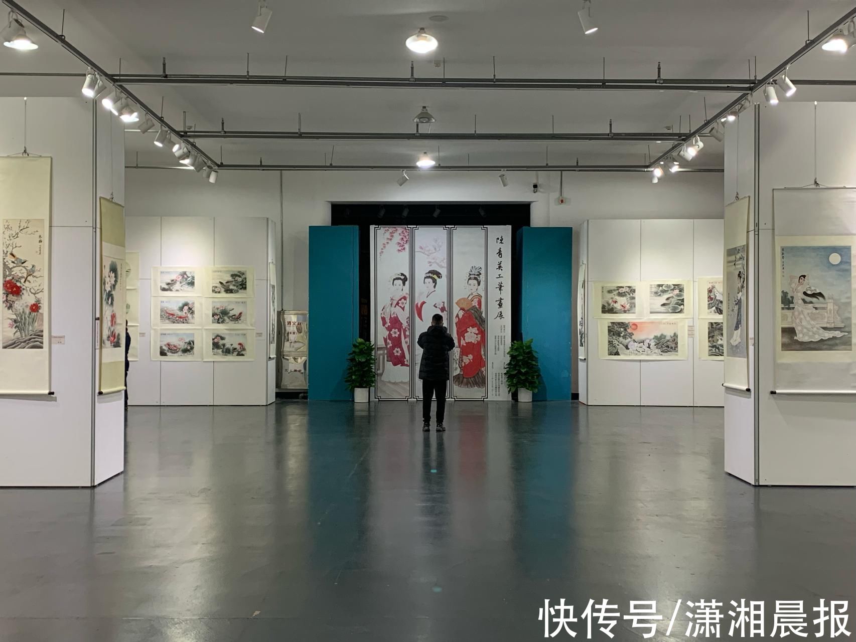 开幕式|感悟中华传统意蕴！陈青英工笔画展开幕