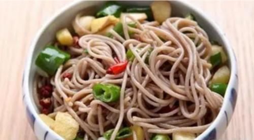 血脂|经常吃荞麦面到底能不能调节血糖、血脂？不管好坏，一类人别多吃