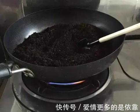 如何保障养花土的安全性学会这3妙招,不花钱就能杀菌消毒