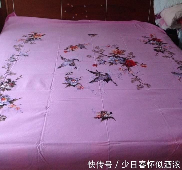 好处|奇闻:家里这类床单不要扔,有钱人偷偷留起来,以后好处多