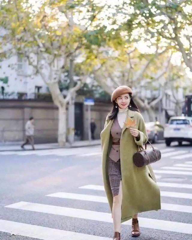  毛衣搭配|这4种叠穿方法，承包你的秋冬时髦感