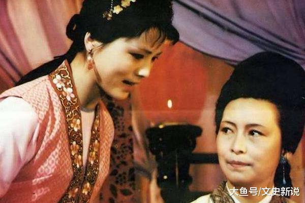 贾母@袭人挖空心思讨好王夫人，还是没当上姨娘，只因她做错了一件事