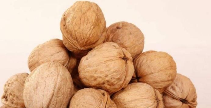 鞣酸|吃完核桃2小时之内,切记不可碰此物,很多人不清楚,早知早受益