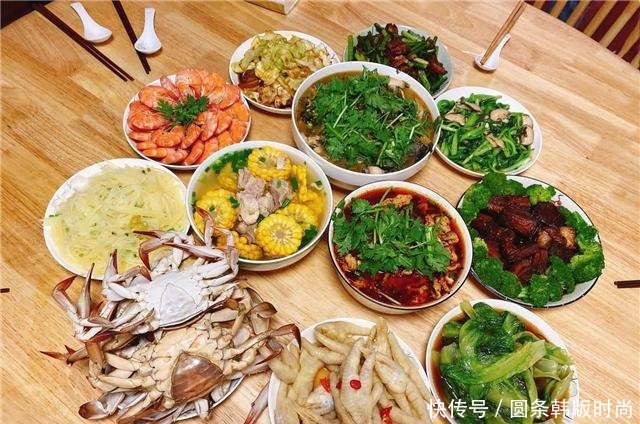 亲自|婆婆生日我请假回家,亲自下厨做一桌菜庆祝,老公看完都吃醋了!