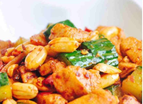  正宗的“宫爆鸡丁”，只要5分钟轻松学会，快来学习一下吧！