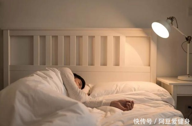 空气质量|晚上睡觉时到底要不要关卧室门?许多人做错了,看完提醒家人