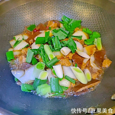 #东古家味美食#白菜帮炒肉