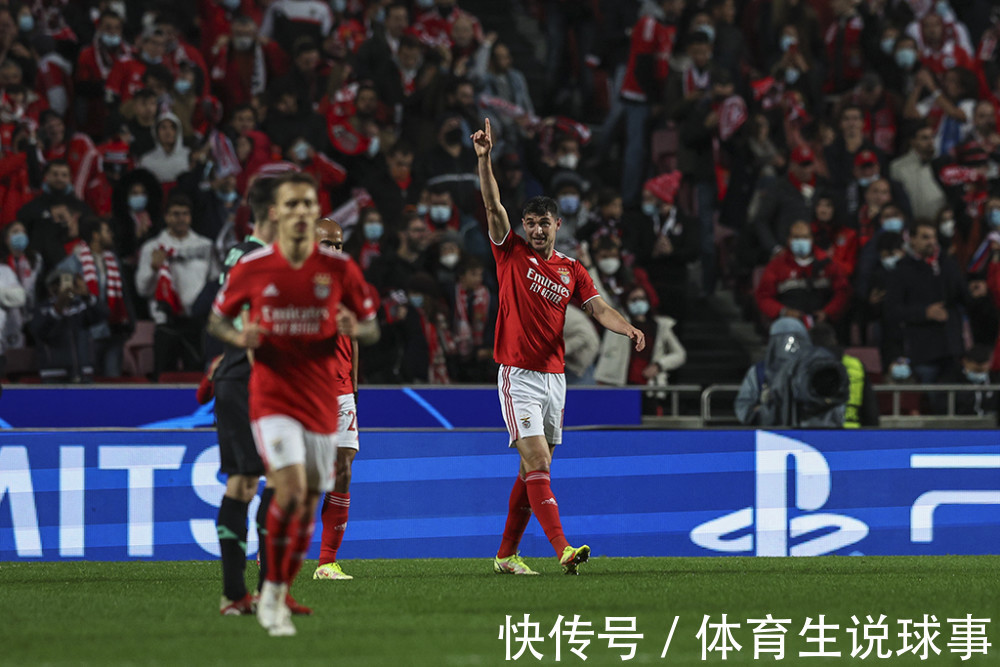 本菲卡|1-3！爆发内讧后，欧冠黑马继续沉沦：双线全崩，落后榜首7分