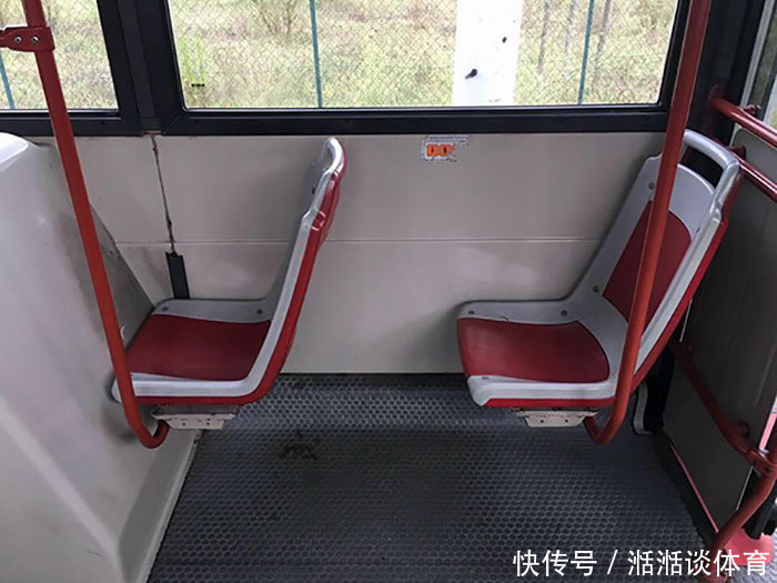 芝麻开门|20个令人“匪夷所思”的奇葩设计,图19是为前任设计的仙人掌沙发