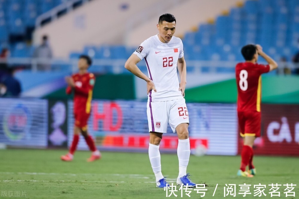 中国足协|0比2,1比3!李霄鹏创3大耻辱纪录,韩媒:中国足协考虑金钟夫