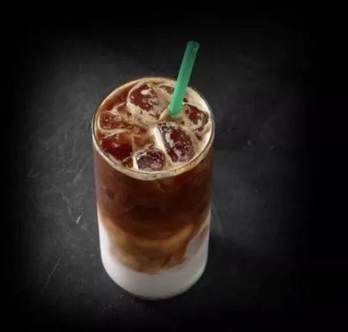 【物理揭秘】热胀冷缩,但为什么水结冰体积会膨胀?