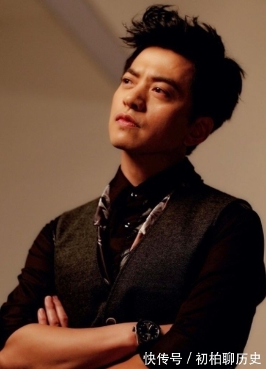 李健的新综艺节目终于官宣了,粉丝:李先生终于开始广播了