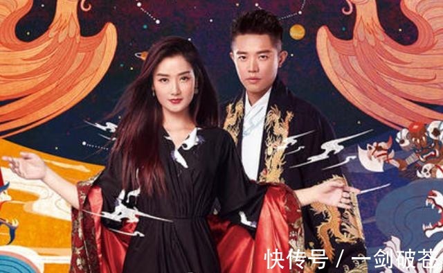 香港街头|她是星光大道的冠军，曾登央视春晚，如今却在香港街头卖唱