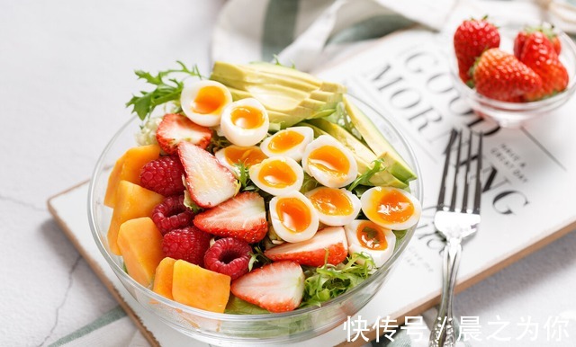 凉拌鸡丝|健身房美女老板娘,拥有超模般的身材,看她的饮食,身材不好才怪