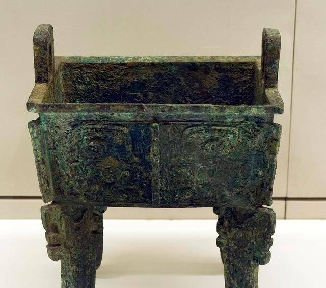  武丁|妇好墓中的尸骨荡然无存，历史上真的有这样一位女将军吗