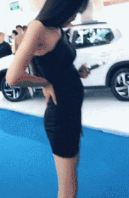 |搞笑GIF:二货,很疼吧,方向弄反了啊