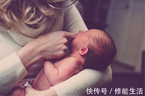 断奶|宝宝1岁半还在吃夜奶,断夜奶早了晚了都不好,这个时间更合适