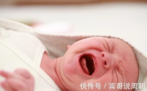 入睡|睡前抚摸宝宝这3个部位,不仅越睡越“香甜”,还能促进大脑发育