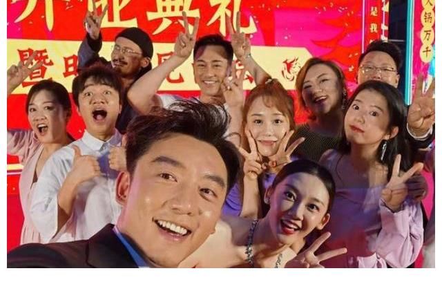 鄭愷火鍋店遭拉橫幅維權(quán)，背后原因不簡單，錄節(jié)目未受影響