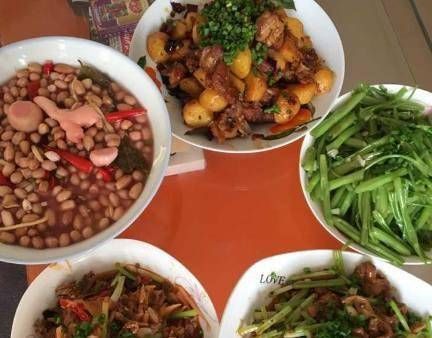 老公同事来家里玩,随手几个菜招待,他们直呼好吃扬言以后天天来