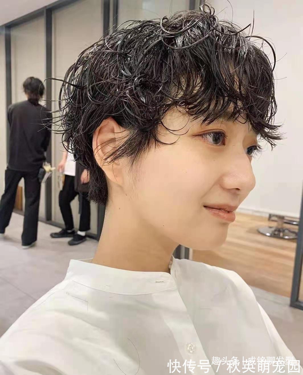 吹不干|烫发不会打理造型?今年流行“吹不干”发型,不用造型也很时髦