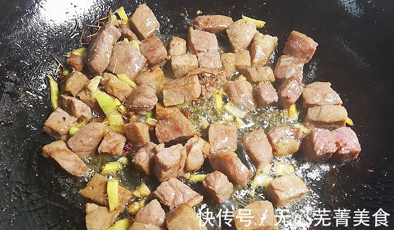 搭配|三伏天，推荐一道我的拿手菜，荤素搭配，一周吃6次都不腻，真香！