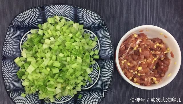 小炒|一把芹菜,一块猪肉,做出一道家常小炒,脆爽可口,简单又下饭