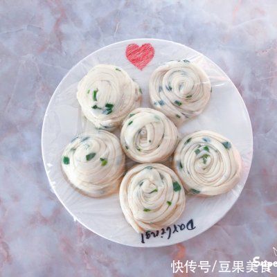 家常|人气家常下饭菜自制手抓饼生坯，一秒征服家人的胃