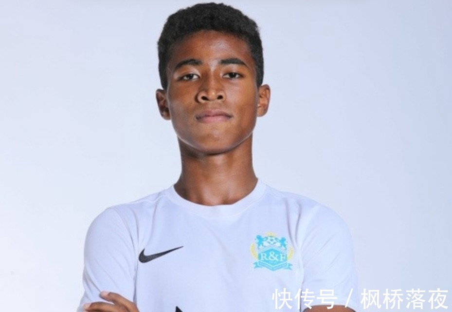 后腰|14岁中非混血少年开启中国足球新时代？已进入国少队，踢后腰！