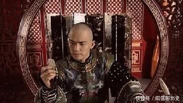 柔情|纳兰性德言浅意深的词作,柔情百转,却将愁绪写到了极致