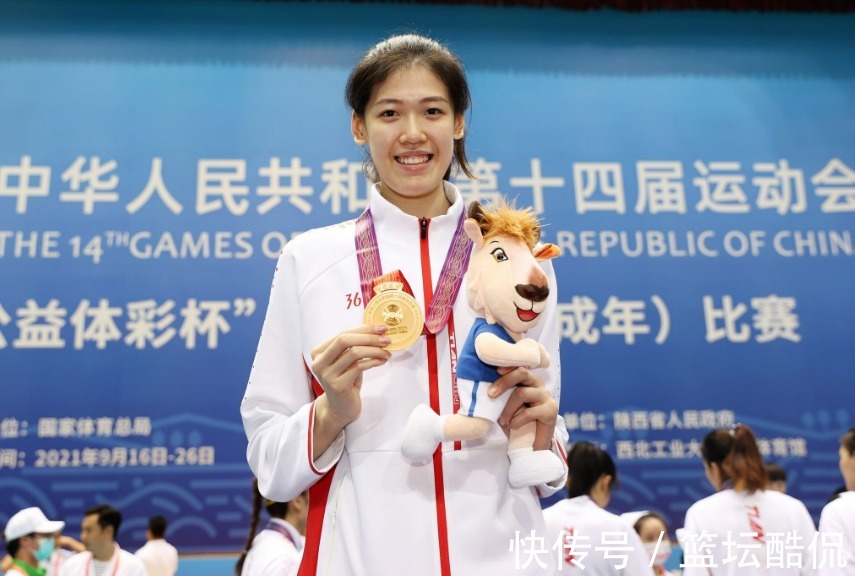张常宁|球迷“捧杀”李盈莹惹争议!接代言、接广告,如今又获得1个大奖
