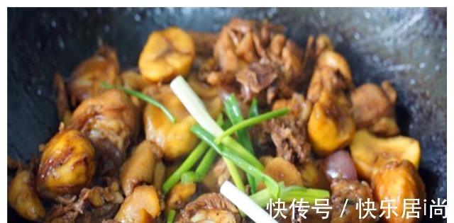 跟着我一起|我家做鸡肉,从来不直接下锅炒,先加一步骤,鸡肉出锅又香又入味!