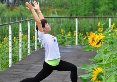 高血压患者|高血压的祸根找到了，谨记：晨起3要，睡前2不要，血压稳如山