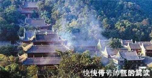 李修缘#灵隐寺内的一副对联,短短14字,却道尽一生,点醒无数糊涂世人