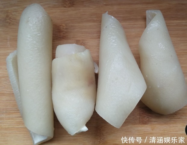 做猪皮冻,直接下锅煮是大忌!只加1步,猪皮冻晶莹剔透没腥味