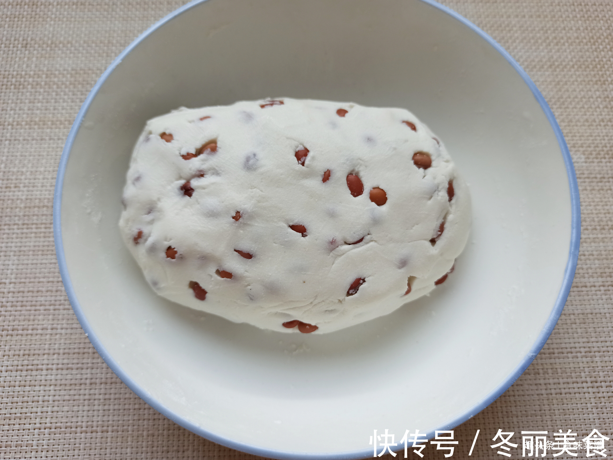 白砂糖|想吃红豆糕不用买，一揉一切，做法比馒头还简单，软糯Q弹特解馋